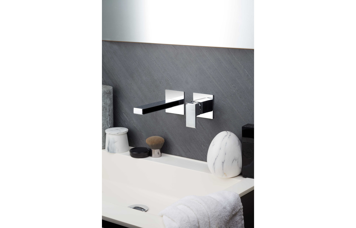 Vema Lys 4-Hole Deck Mounted Bath/Shower Mixer - Chrome - Image 3