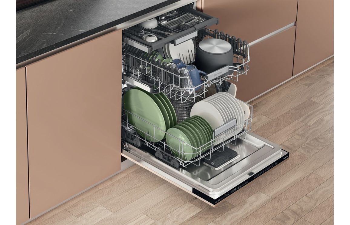 Hotpoint H7I HP42 L UK F/I 15 Place Dishwasher - Image 3
