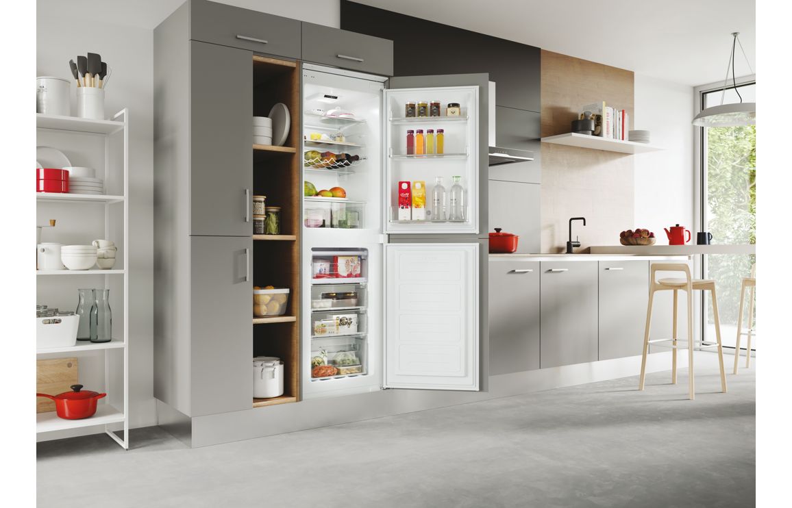 Hoover HOB50S518EK B/I No Frost 50/50 Fridge Freezer - Image 9