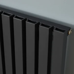 Hamilton Double 575x817mm Black