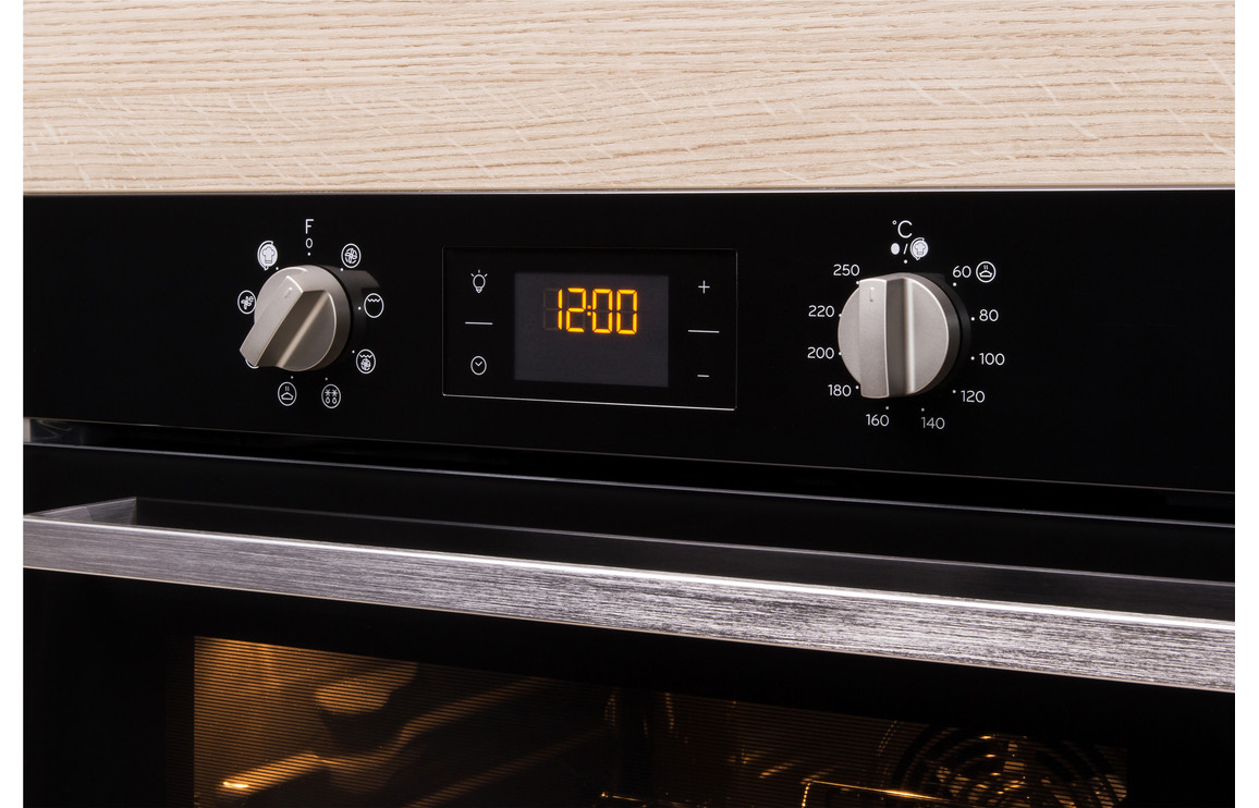 Indesit Black Single Electric Oven IFW 6340 BL UK - Image 4