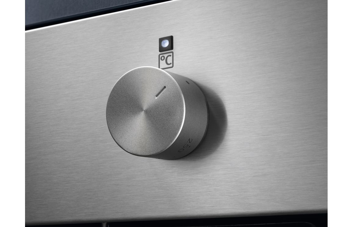 Electrolux KOHLH00BX Stainless Steel Single Electric Oven - Image 3