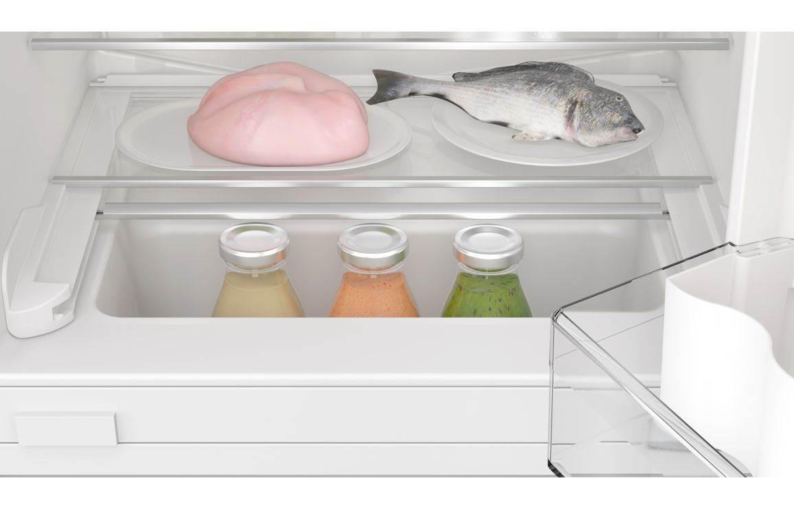 Bosch Series 4 KUR21VFE0G B/I Under Counter Larder Fridge - Image 3