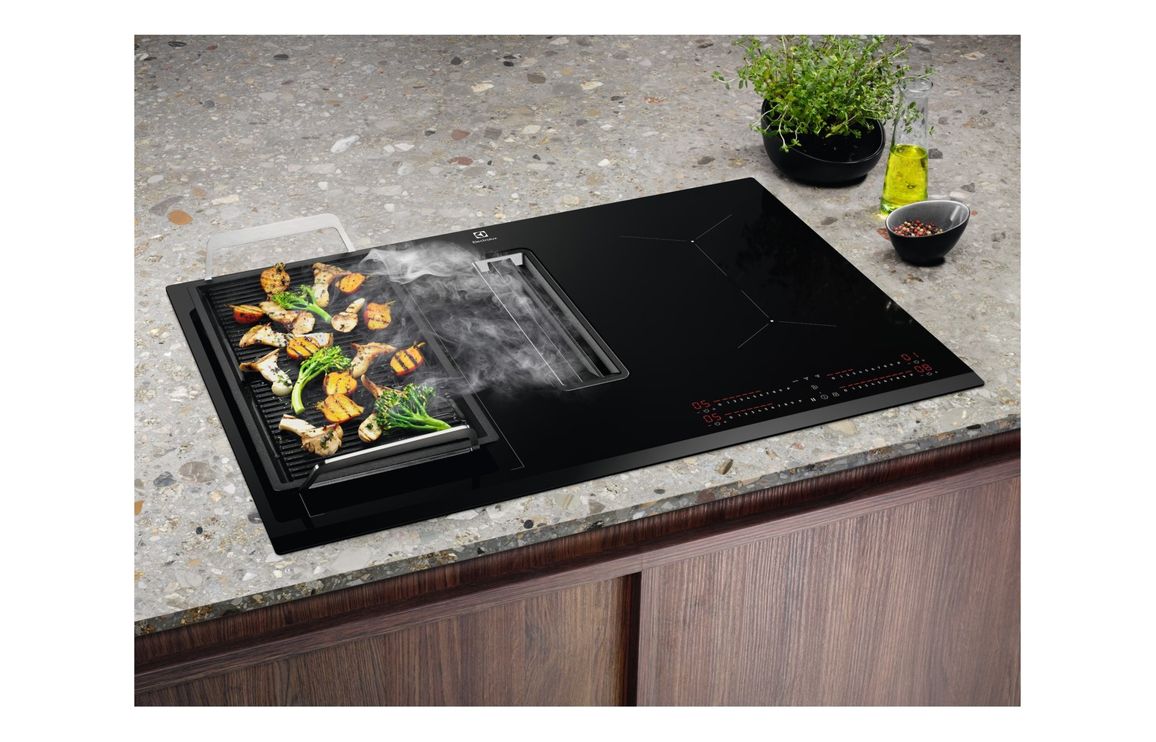 Electrolux LCC83443 80cm Venting Flex Induction Hob - Black Glass - Image 9