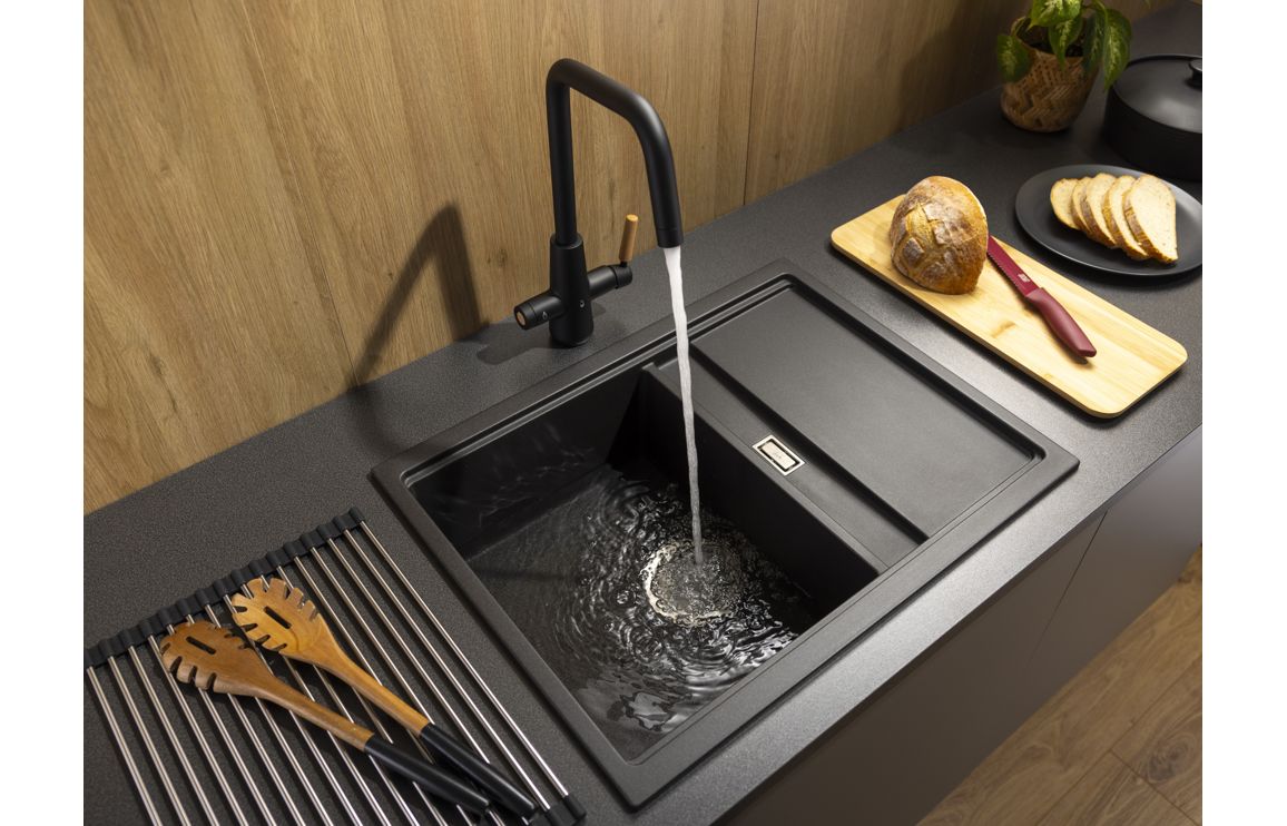 Abode Scandi-E 4 IN 1 Monobloc Tap - Matt Black - Image 3