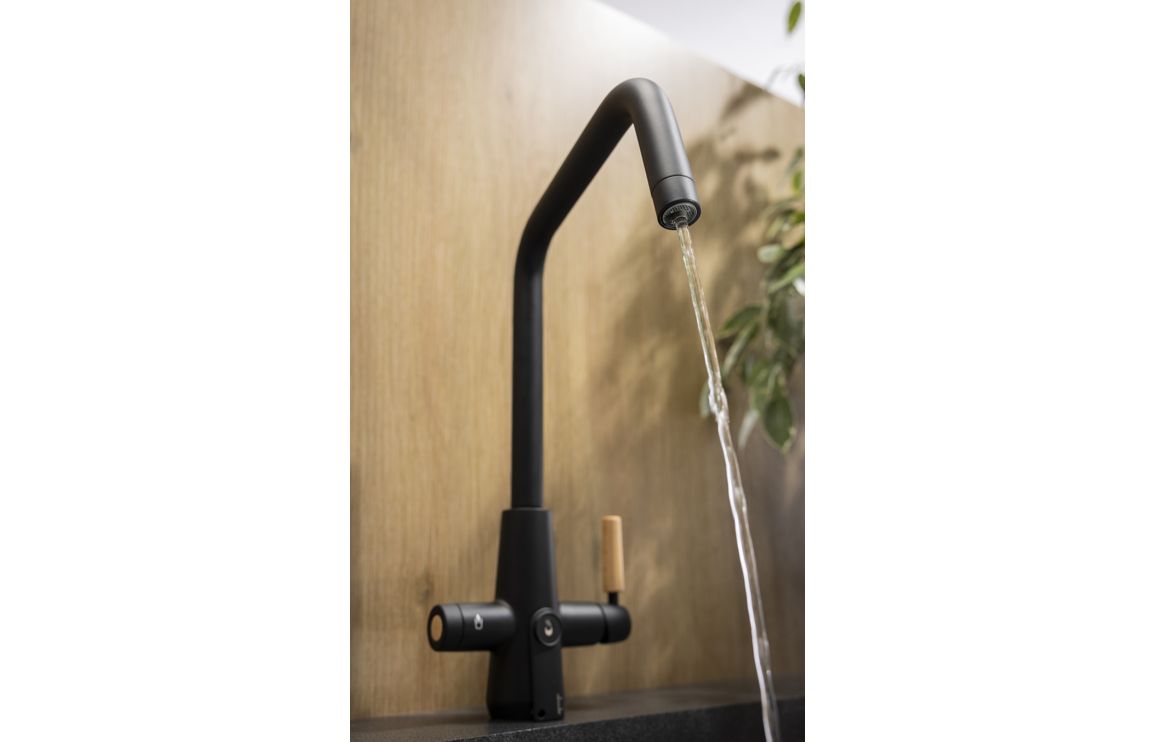 Abode Scandi-E 4 IN 1 Monobloc Tap - Matt Black - Image 4