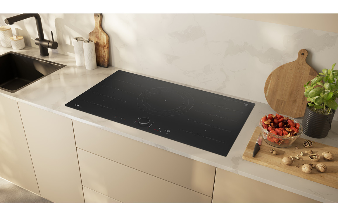 Neff N90 T69FUV4L0 90cm Induction Hob - Black - Image 4